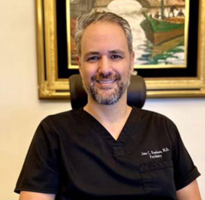 Juan R, MD Psychiatrist